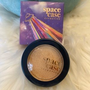Space Case Cosmetics Seen From Space Highlighter